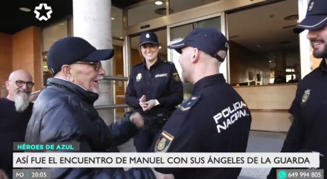 Héroes de uniforme: emotivo encuentro de tres policías con el vecino de Coslada al que salvaron la vida